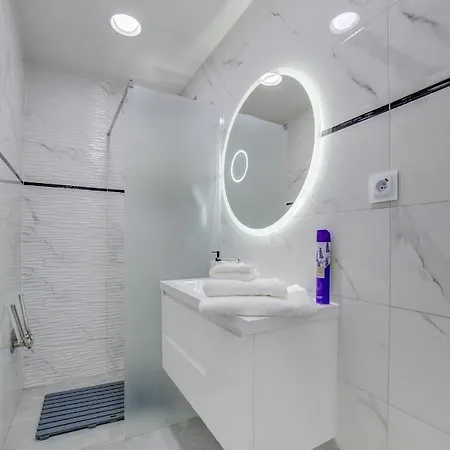 Вилла Wynajem Grupowy Szansa