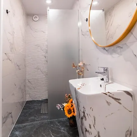 Wynajem Grupowy Szansa Villa *