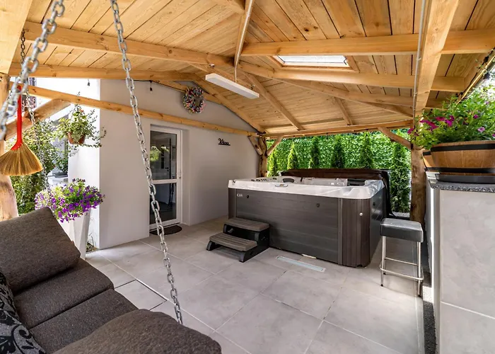 Wynajem Grupowy Szansa Mrągowo